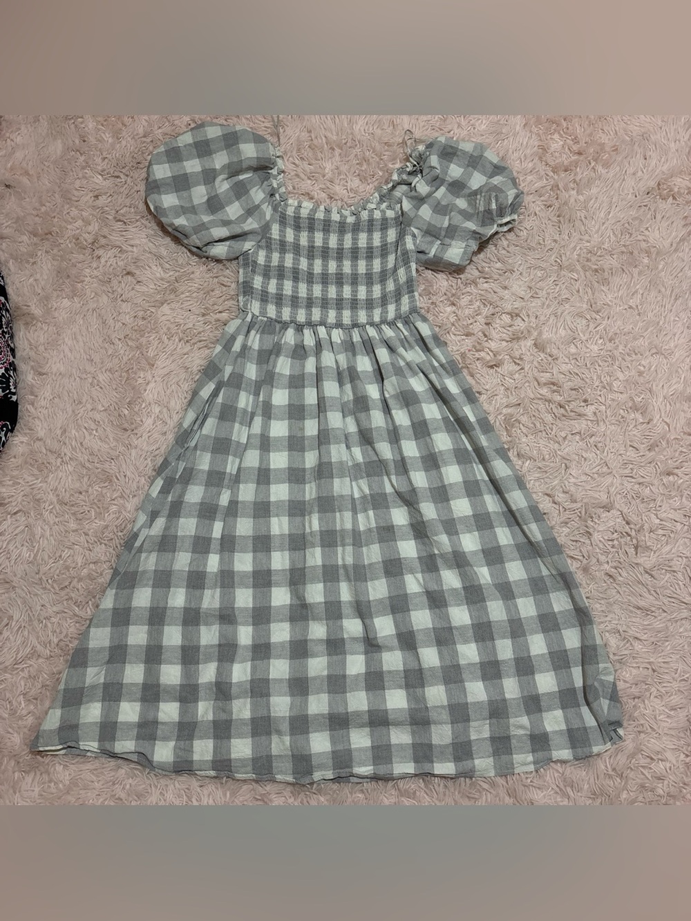 Women’s Aura puff sleeve midi gingham dress size medium